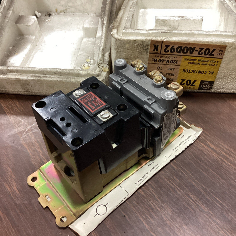 ALLEN BRADLEY 702-AOD-92 AC CONTACTOR 120V 60HZ SERIES K