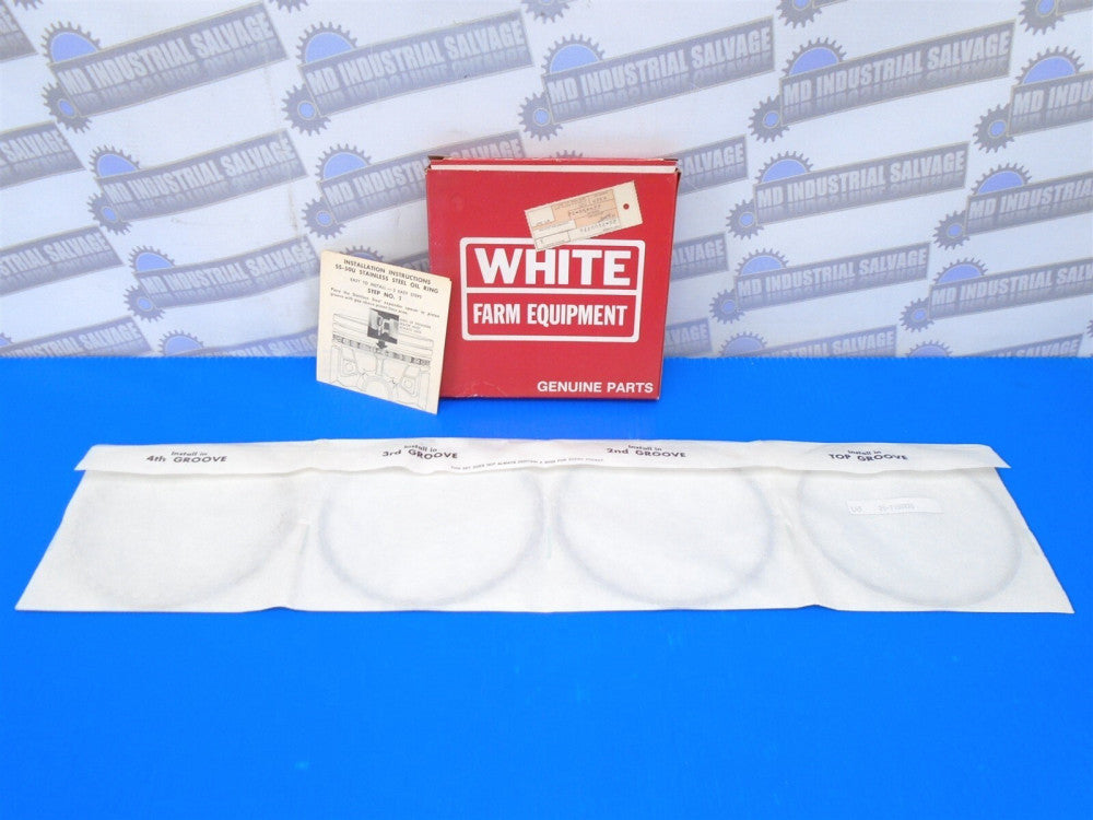 Genuine WHITE FARM EQUIPMENT - 20-7100770 - RINGSET - (NEW on CARD)