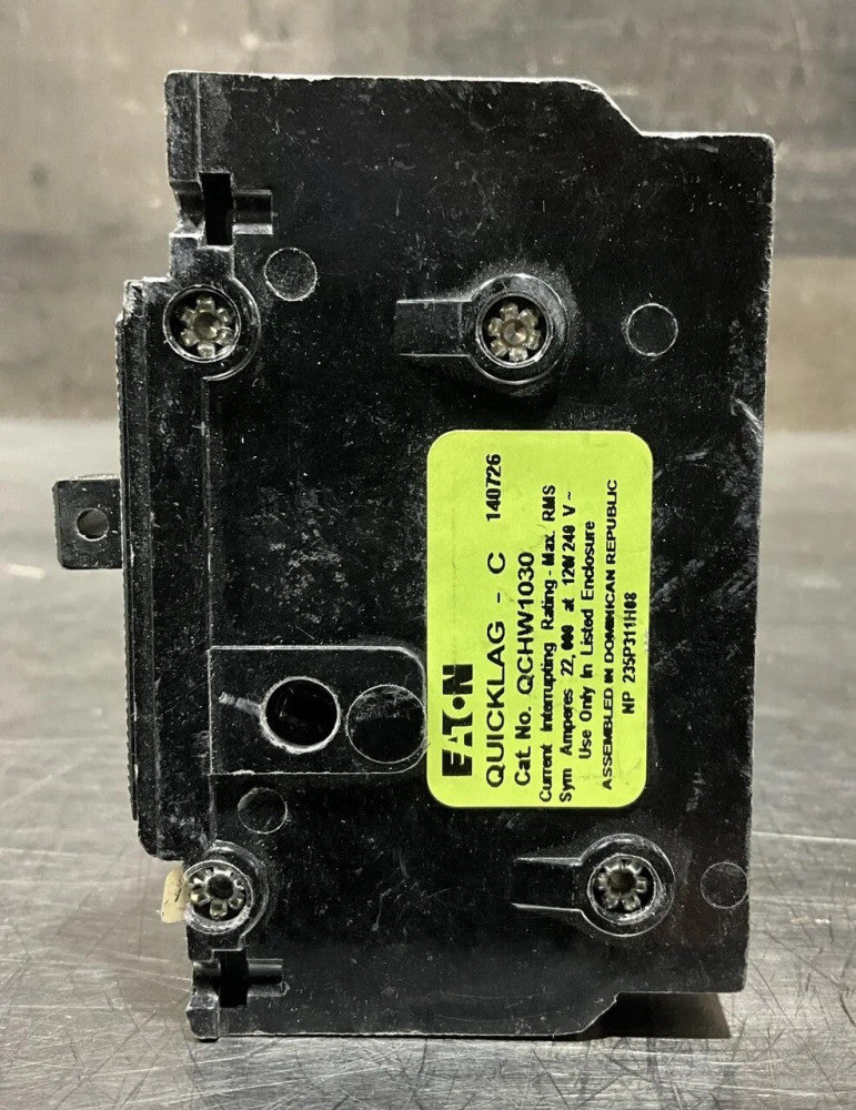 Eaton Quicklag Qchw1030 30 Amp 1 Pole Circuit Breaker Nos Surplus