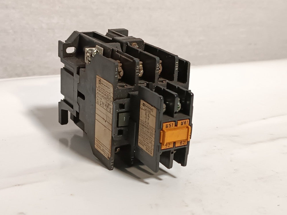 Telemecanique LC1D32 50A Contactor With 120V Coil & LA1-D02 Auxiliary Contact
