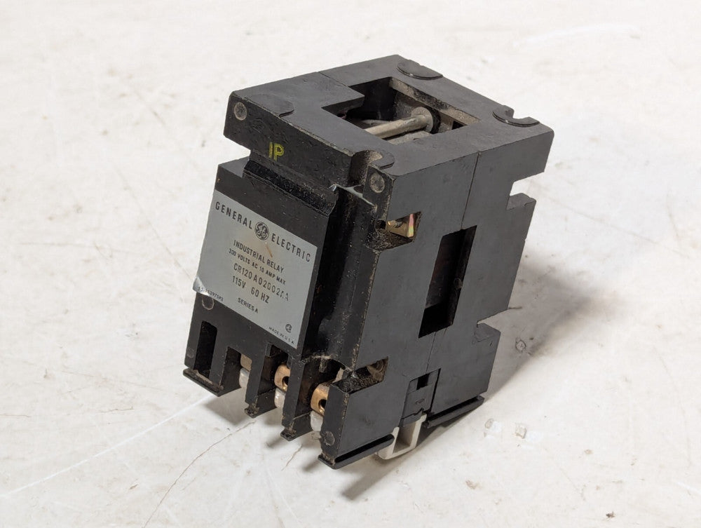 General Electric CR120A02002AA Ser A Industrial Relay 115V 60Hz