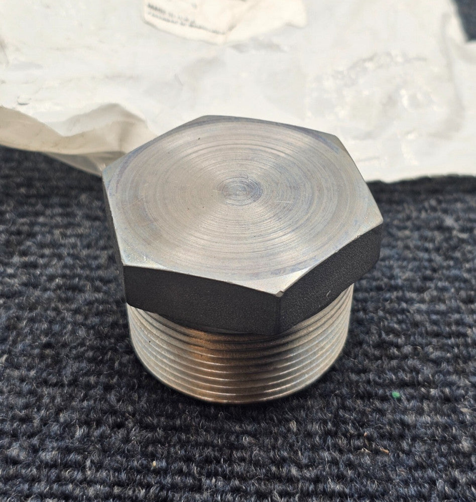 PARKER 1 1/2 HP-S : PT-00025 HEX HEAD PIPE PLUG 24 MNPTF