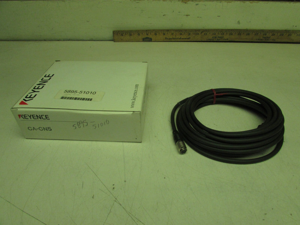 KEYENCE CA-CN5 CAMERA CABLE 5M 15-PIN NEW IN THE BOX MAKE OFFER !!