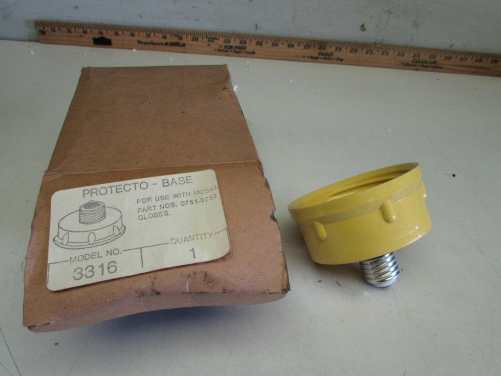 McGill 3316 PROTECT-O GLOBE BASE YELLOW FOR 0751&0752 GLOBES NEW IN BOX M/OFFER