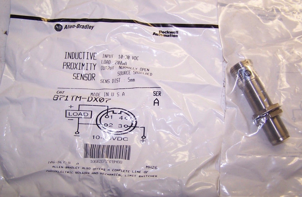 NEW ALLEN BRADLEY 871TM-DX07 INDUCTIVE PROXIMITY SENSOR 10-30 VDC 200mA N.O. 5mm