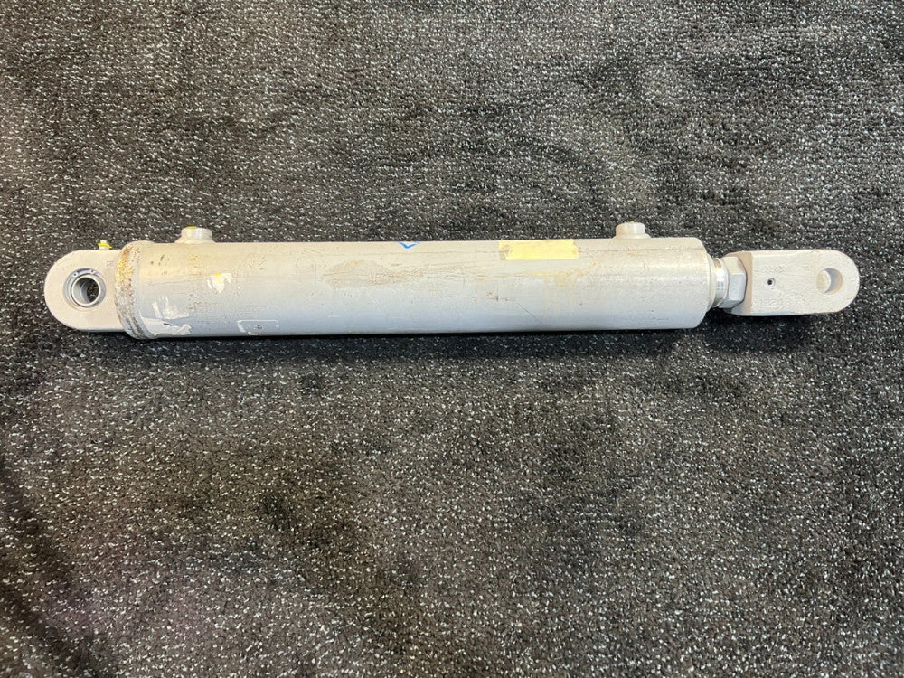 BZ267 Double Acting Hydraulic Welded Cylinder 3.51 OD x 29"Retracted x 1.88"Rod