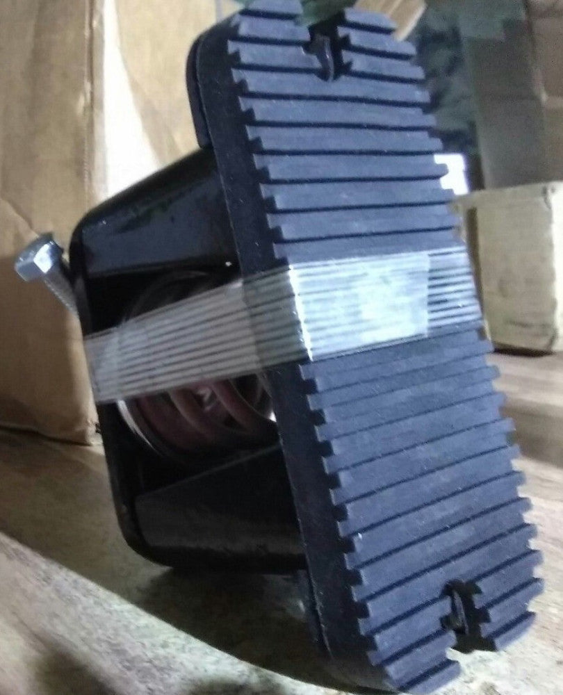 HOUSED CAST IRON SPRING FLEX ISOLATOR SNUBBED WITH EXTERNAL ADJUSTMENTS