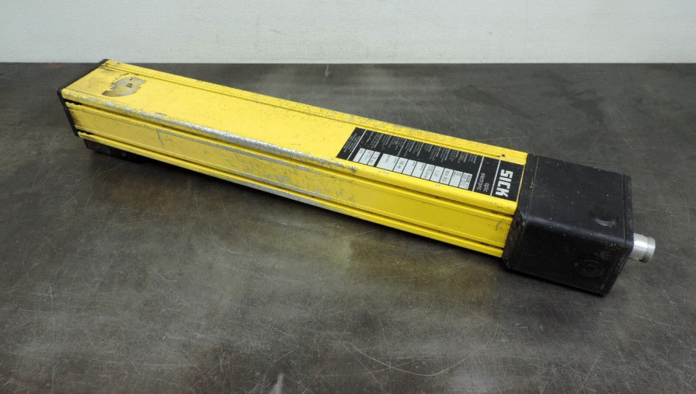 SICK AGSE 600-1271 Safety Light Curtain 24 VDC 110/230 VAC 590 MM