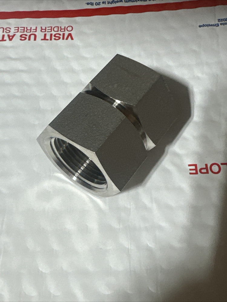 SWAGELOK SS-16-HCG 1" Hex Coupling Female Thread NPT Pipe 316 Stainless Steel