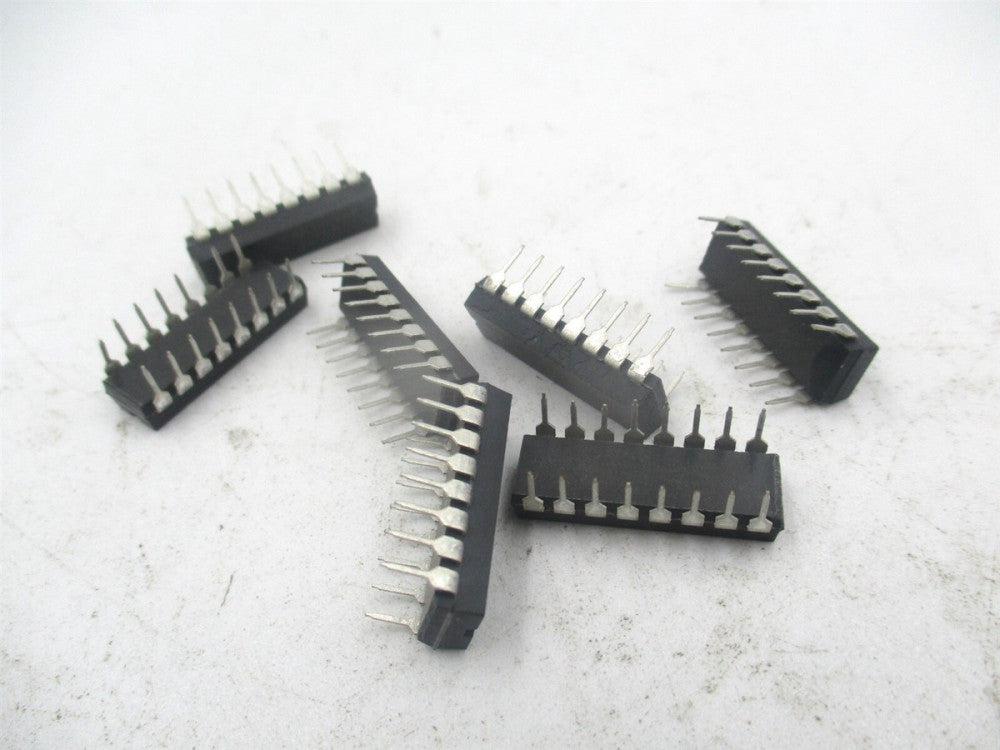 Bourns (4116R-1-332) 16 PIN 3.3K OHM Resistor Networks & Arrays - Lot of 7