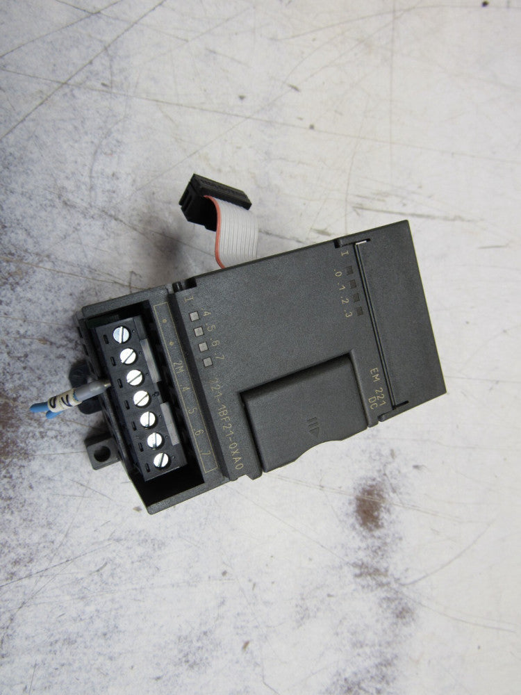 SIEMENS 6ES7221-1BF21-0XA0 EM221 DC EXPANSION MODULE NICE USED TAKEOUT !!