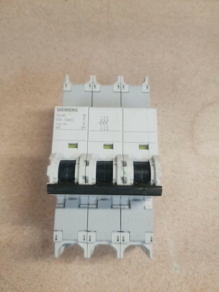 NNB Siemens 5SJ43 5SJ4 302-7HG42 Circuit Breaker 3 Pole Type NSJ