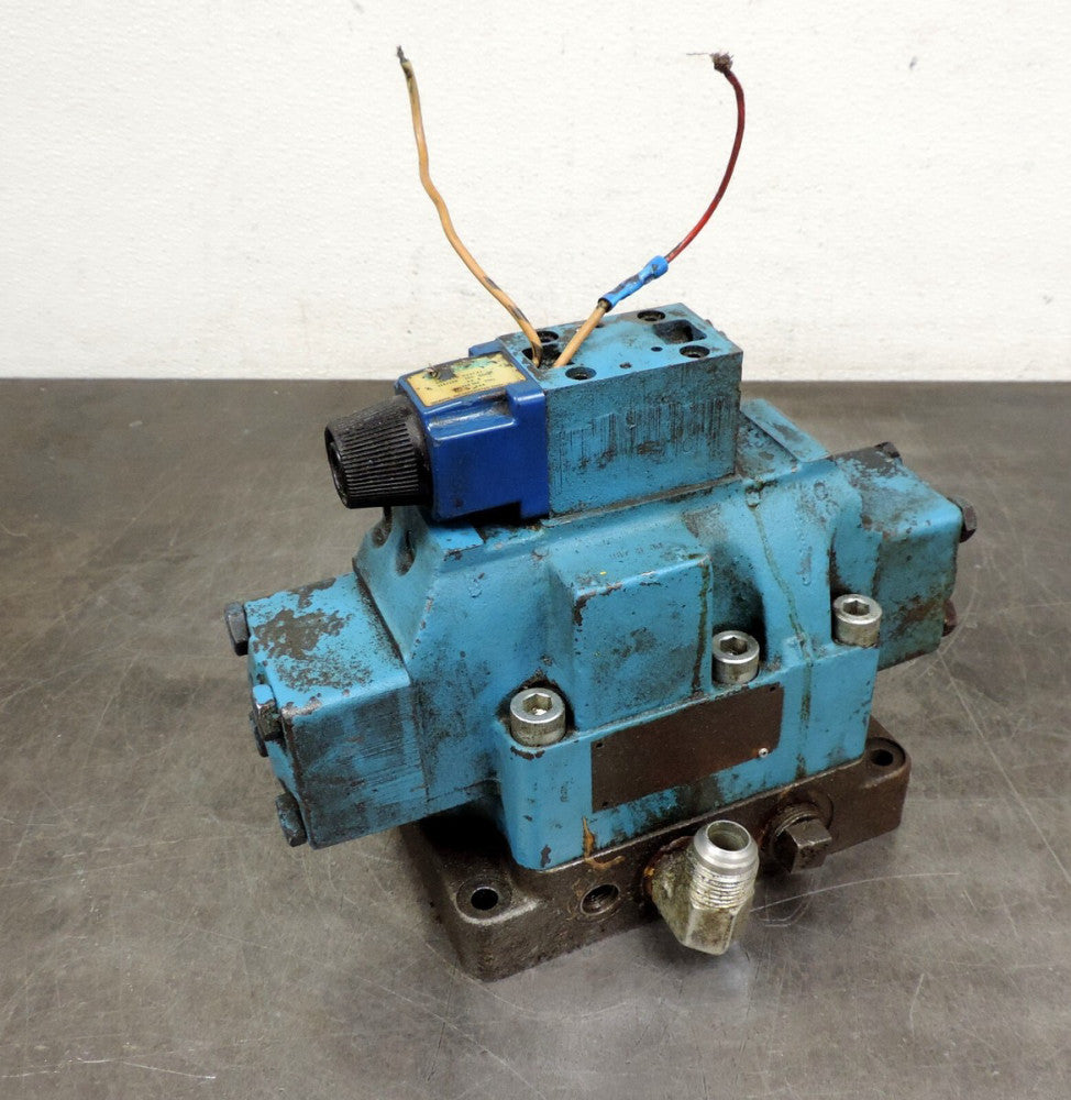Vickers DG5SH8-2A-E-MWB-50 Directional Control Valve