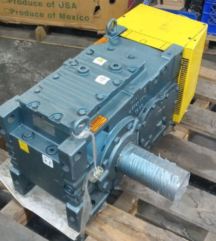 NEW SEW EURODRIVE MC3RLSF04 GEAR SPEED REDUCER 14.76:1 1750 IN 119OUT 37965IN LB
