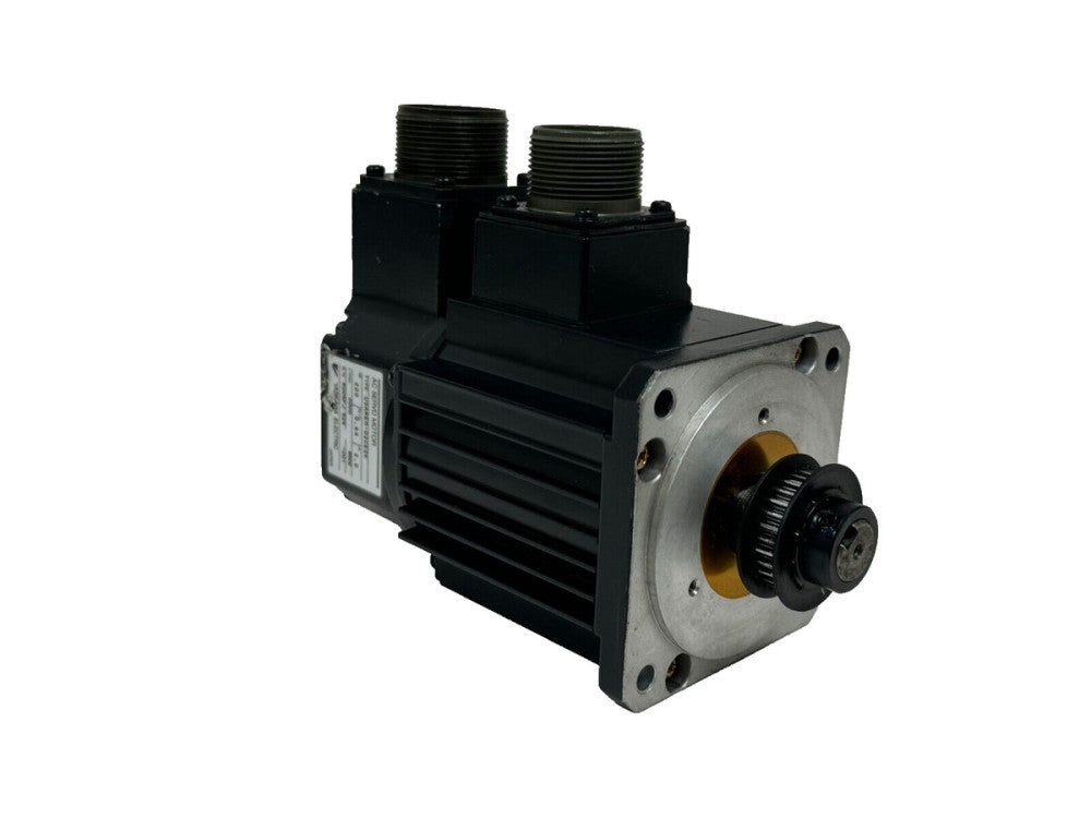 USED YASKAWA USAREM-02CE2K SERVO MOTOR 3000RPM USAREM02CE2K