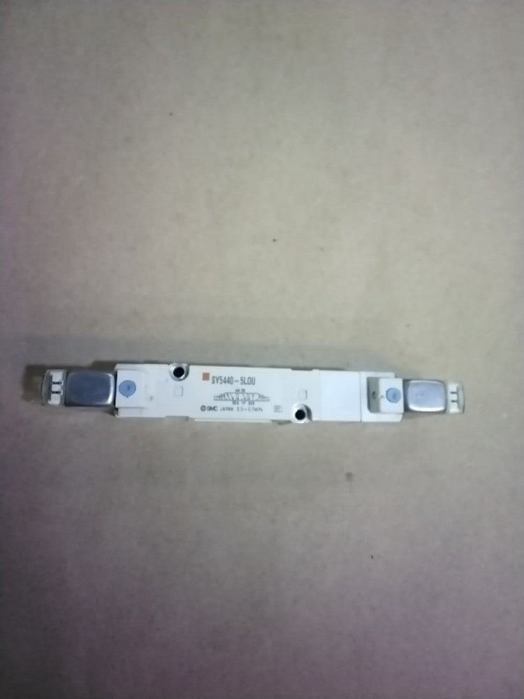 SMC SY5440-5L0U 24 VDC Pneumatic Solenoid Valve SY5440-5LOU