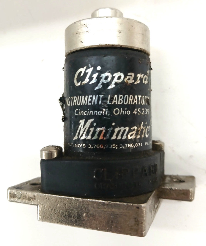 CLIPPARD 3 WAY DELAY MINIMATIC SPRING RETURN FULLY PORTED VALVE R333