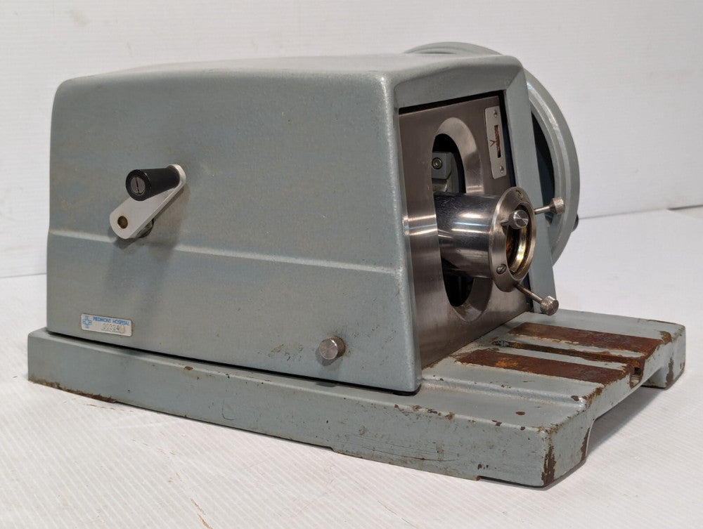 American Optical Spencer 820 Microtome -  Benchtop Manual Precision Rotary 
