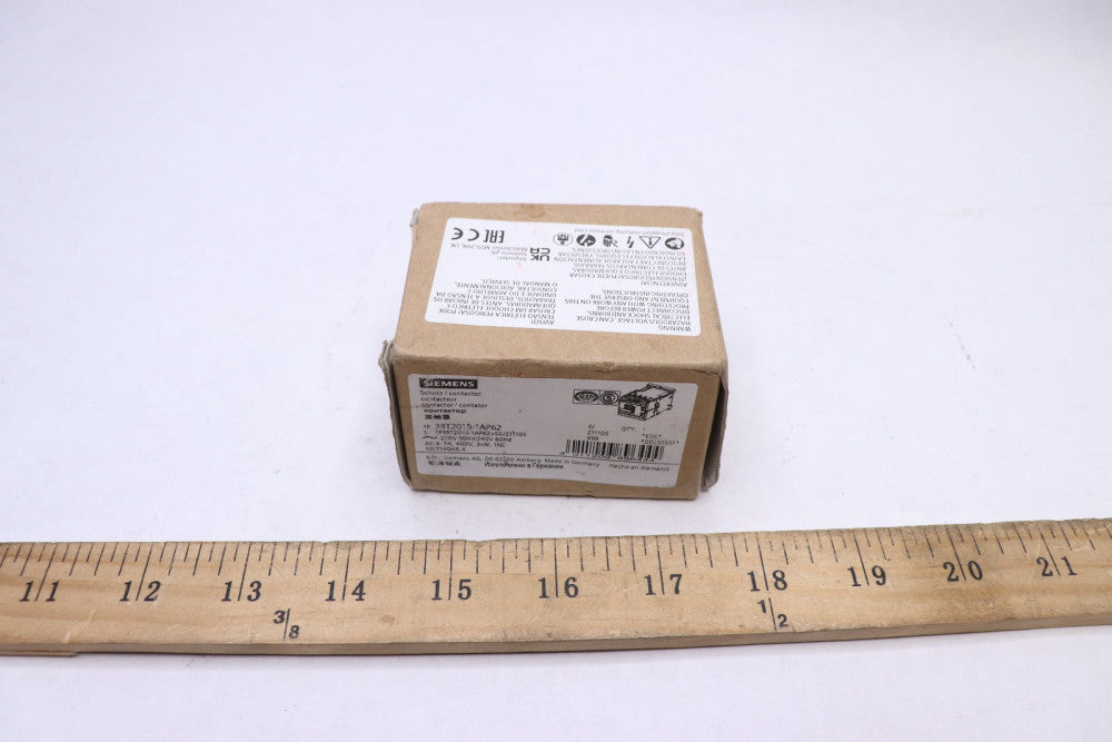 Siemens IEC Magnetic Contactor 3-Poles 220/240VAC 7A 3RT2015-1AP62