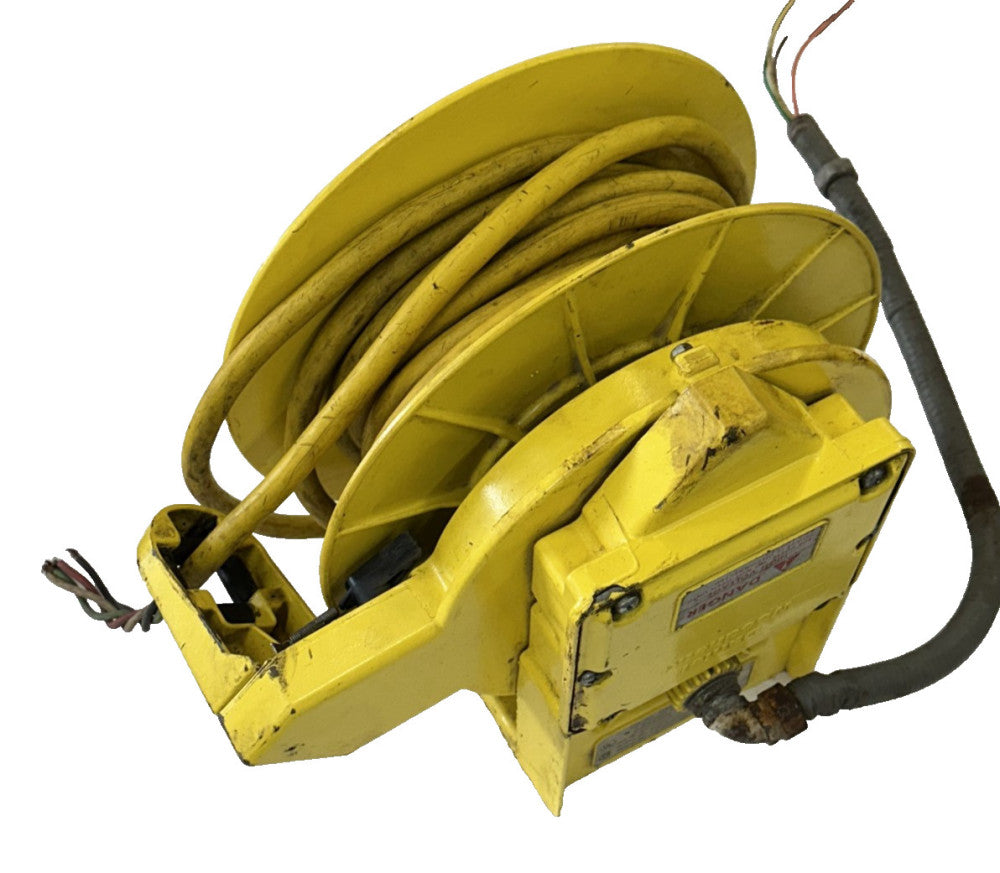DANIEL WOODHEAD 9394 INDUSTRIAL DUTY CABLE REEL 600V 30AMPS