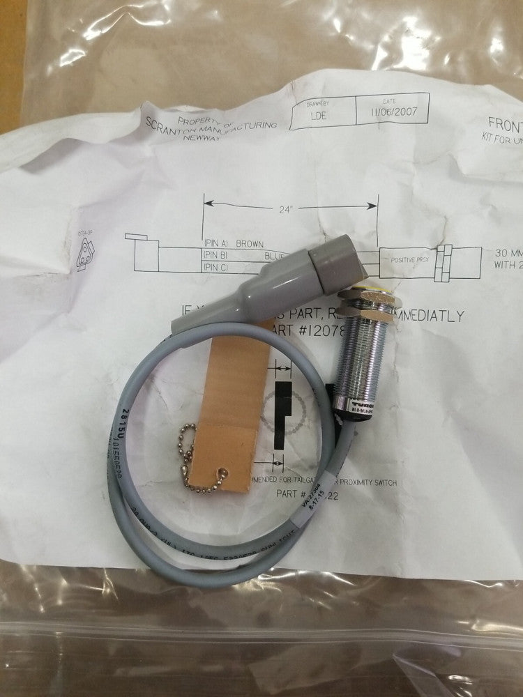 TURCK BI8-M18-AP6X BI8M18AP6X Inductive Proximity Sensor Switch Threaded Barrel