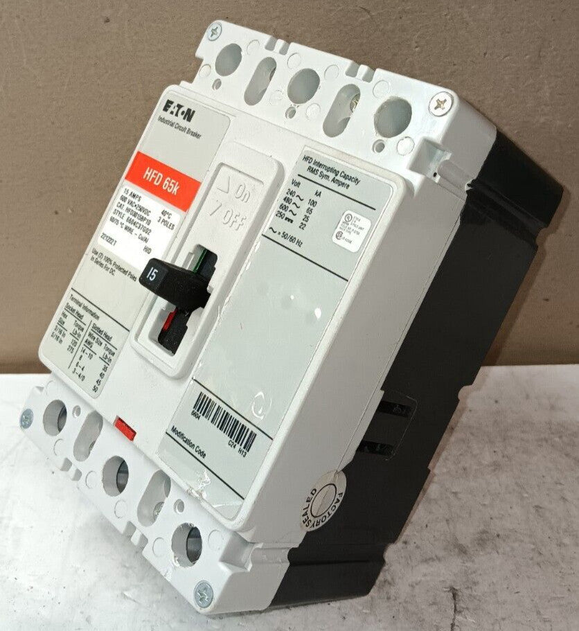 NEW EATON HFD3015BP10 15 AMP INDUSTRIAL CIRCUIT BREAKER 600 VAC 3 POLE 100 kA