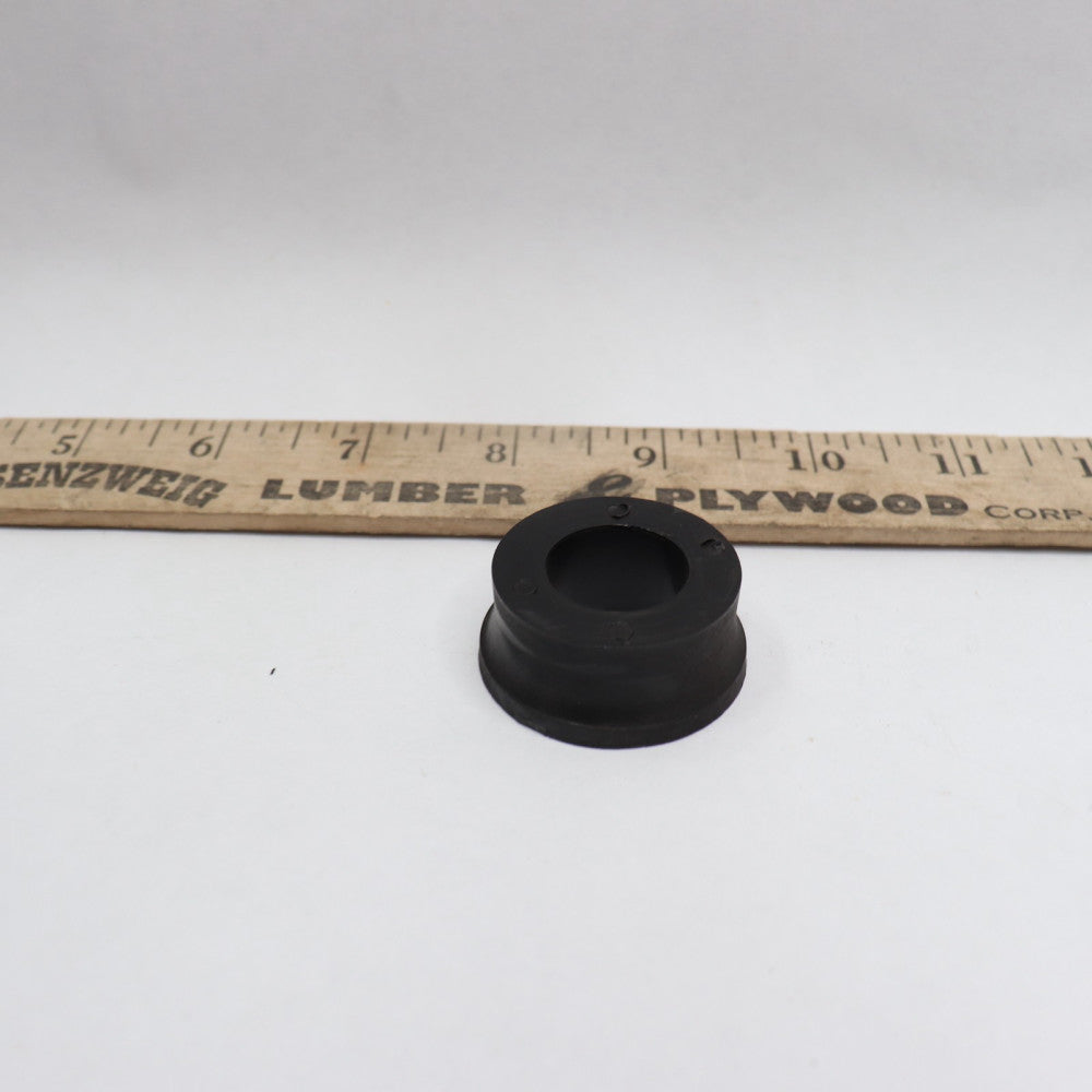 (4-Pk) Rubber Grommet Black 7/8"ID X 3/8"GW DS236040