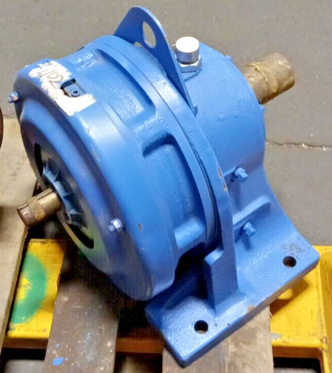 New Sumitomo 17:1 Gearbox 17.6 HP 1750 RPM Input 103 RPM 156 FT LBS  PA020267