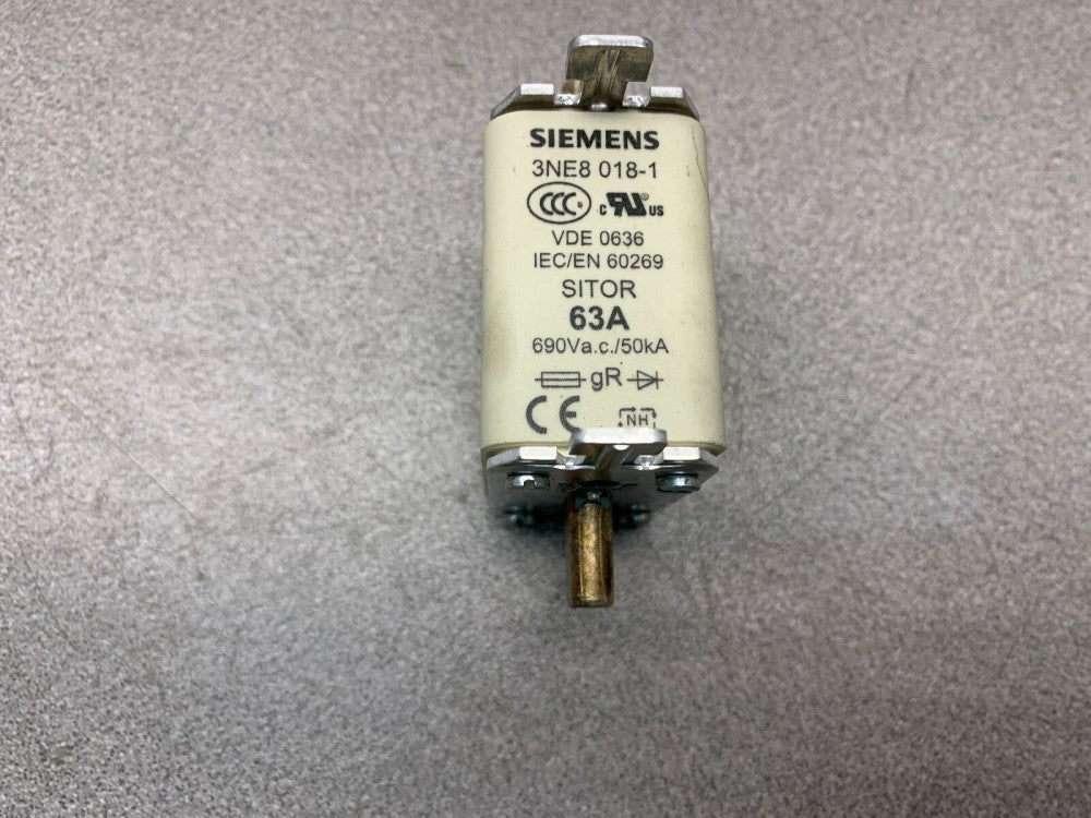 NEW NO BOX SIEMENS FUSE 3NE8 018-1