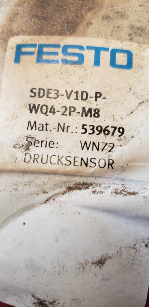 New FESTO SDE3-V1D-P-WQ4-2P-M8 Pressure Sensor  ( B2-4A)