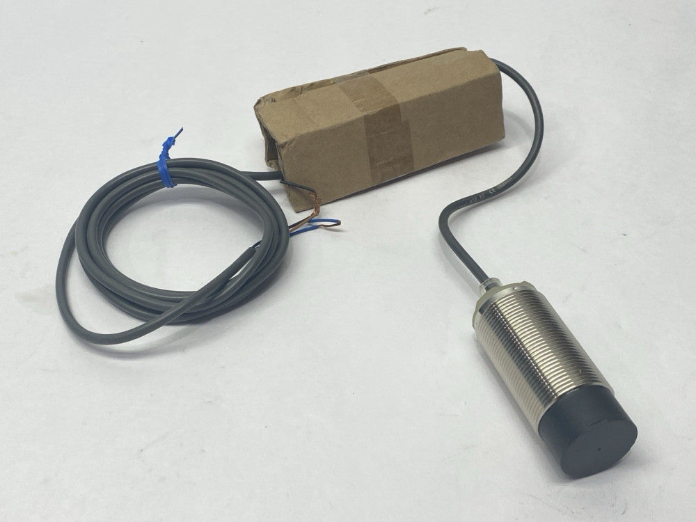 Omron E2B-M30LN30-WZ-C1 Inductive Proximity Sensor 2m