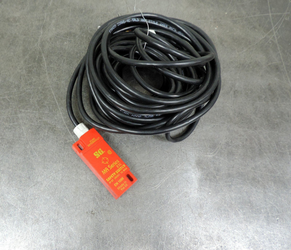 STI  Scientific Technologies 44507-0380 Safety Switch MA Series EN 1088  24VDC