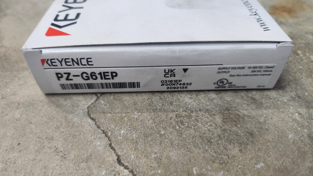 KEYENCE Photoelectric Switch PZ-G61EP Brand New