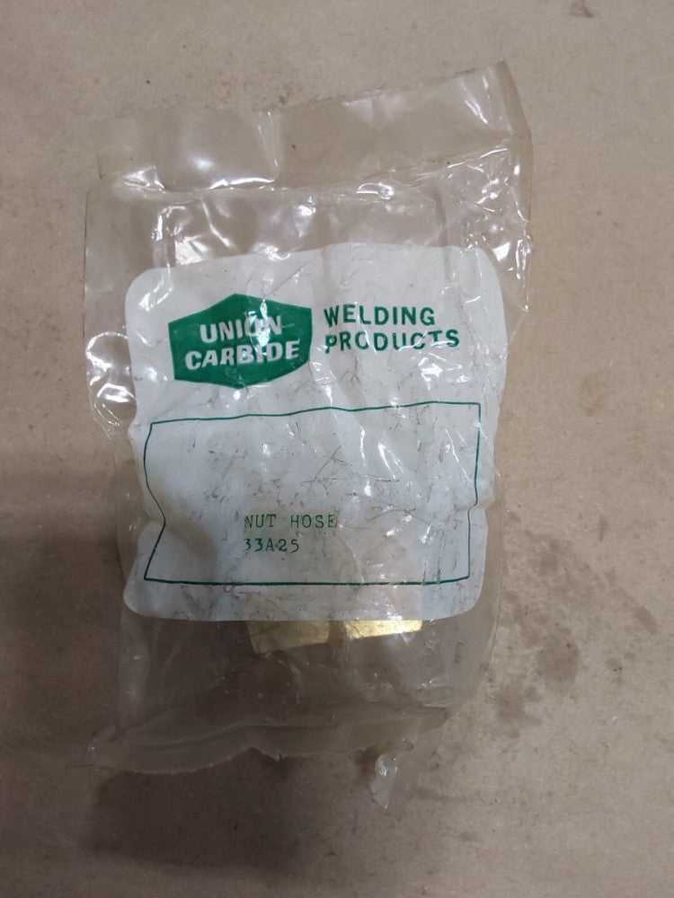 UNION CARBIDE Nut Hose Part# 33A25 F4