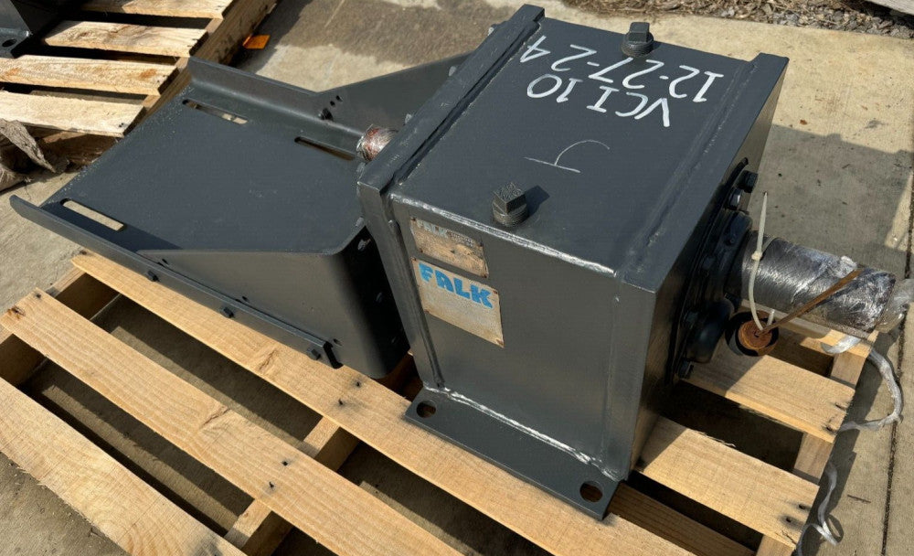 USED FALK 1060F ENCLOSED GEAR DRIVE SPEED REDUCER 4.913 RATIO 502 -1060FZ2A