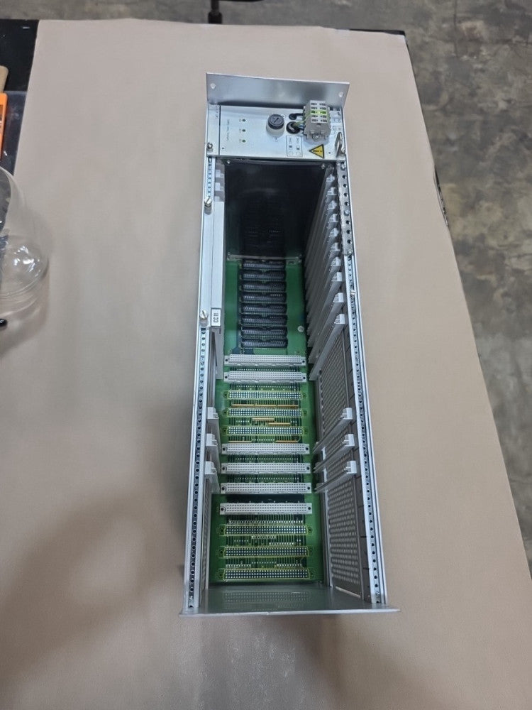 Bachmann CST500L BUS500L/1 B 6661/01 Card Rack With SNT 411/2 Power Supply 