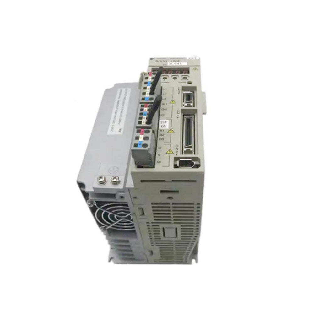 One Brand New YASKAWA SGDH-15DE Servo Drive