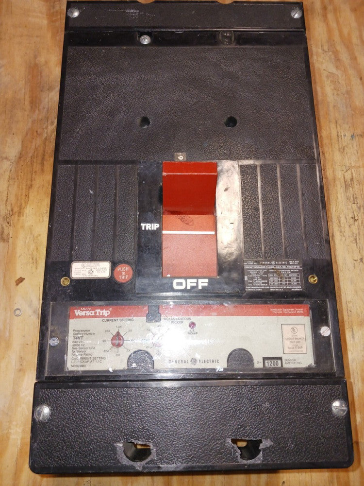 GENERAL ELECTRIC 1200 AMP CIRCUIT BREAKER 3 POLE 600 VAC THK4VF46 (FLAW)