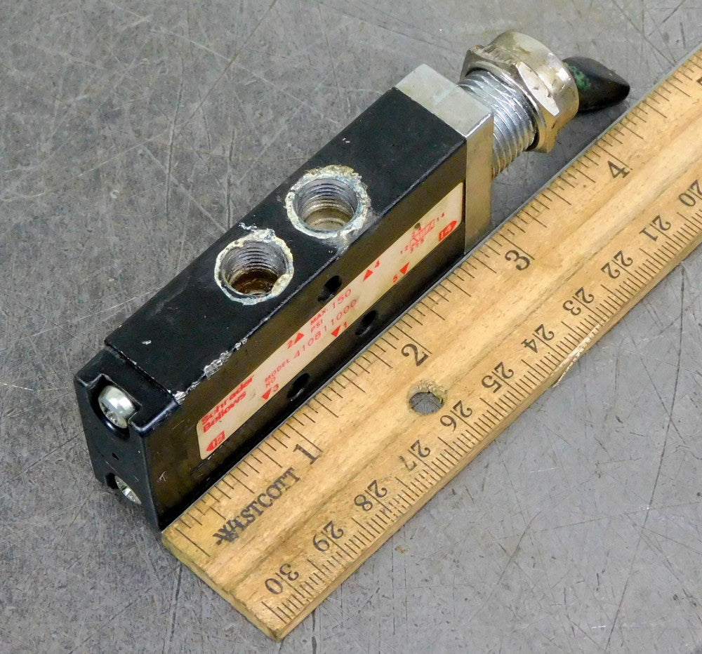 Schrader Bellows- 410811000 4-Way Spool Valve-Lock Down Two-Position 1/8" 150PSI