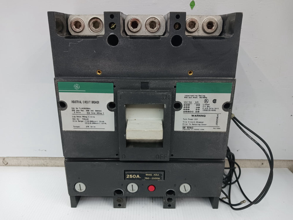GE 250 AMP CIRCUIT BREAKER 3 POLE 600 VAC / 250 VDC TJJ436250WL W/ SHUNT TRIP