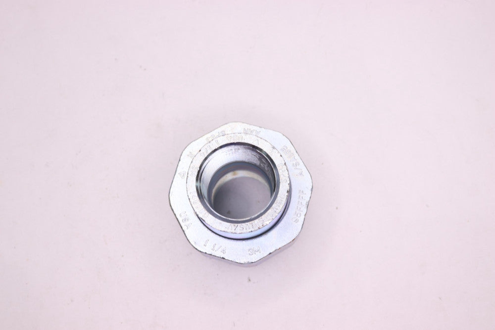 Anvil Union Steel Class 3000 1-1/4" FNPT  