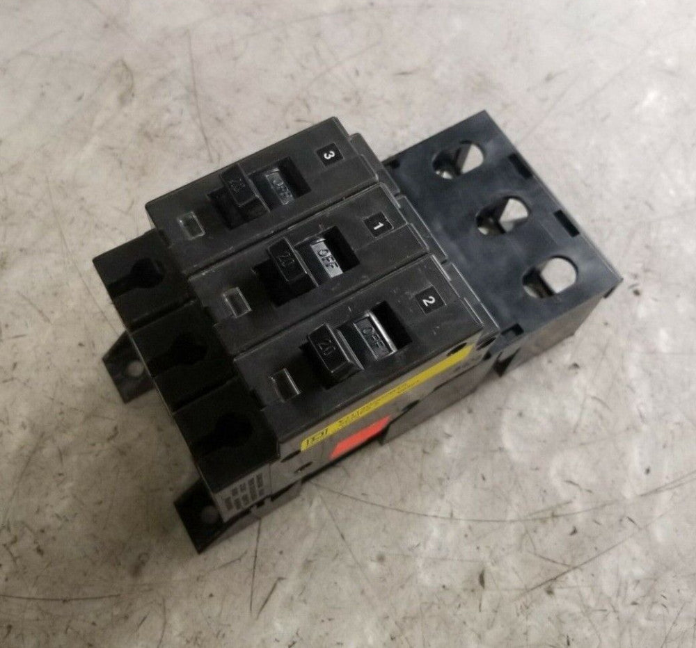 3) SQUARE D 20 AMP CIRCUIT BREAKER W/ MOUNTING BRACKET  EH140202615 / EHN3-CL