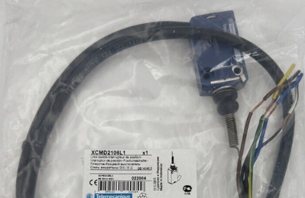One Brand New Schneider XCMD2106L1 1m Limit Switch