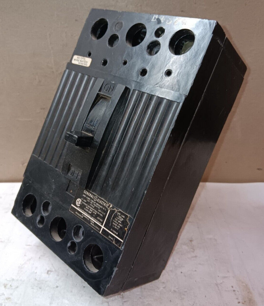 GE TQD32125 CIRCUIT BREAKER 125 AMP 3 POLE 240 VAC