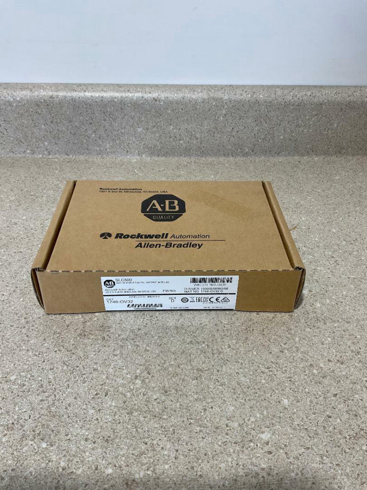 Allen Bradley SLC500 1746-OV32 Ser. D NEW
