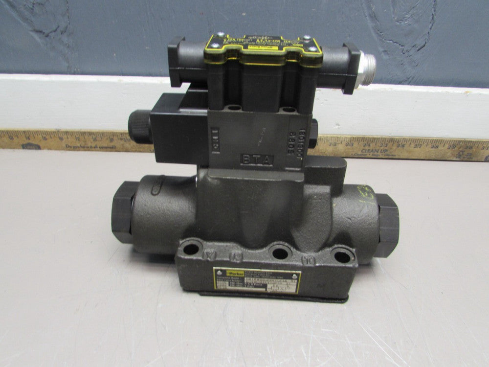 PARKER D1VW004KVYGF56, DIRECTIONAL CONTROL VALVE,5K psi, 120V, N/NIB MAKE OFFER!