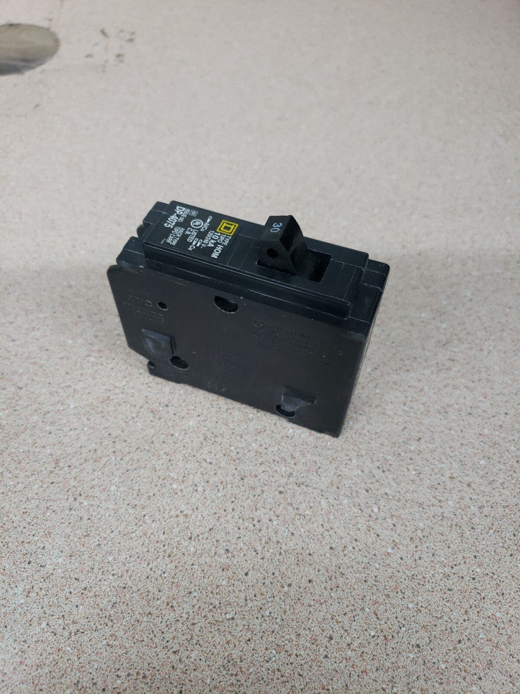New! Square D HOM130 1-Pole 30-Amp 120/240V Plug-In Circuit Breaker