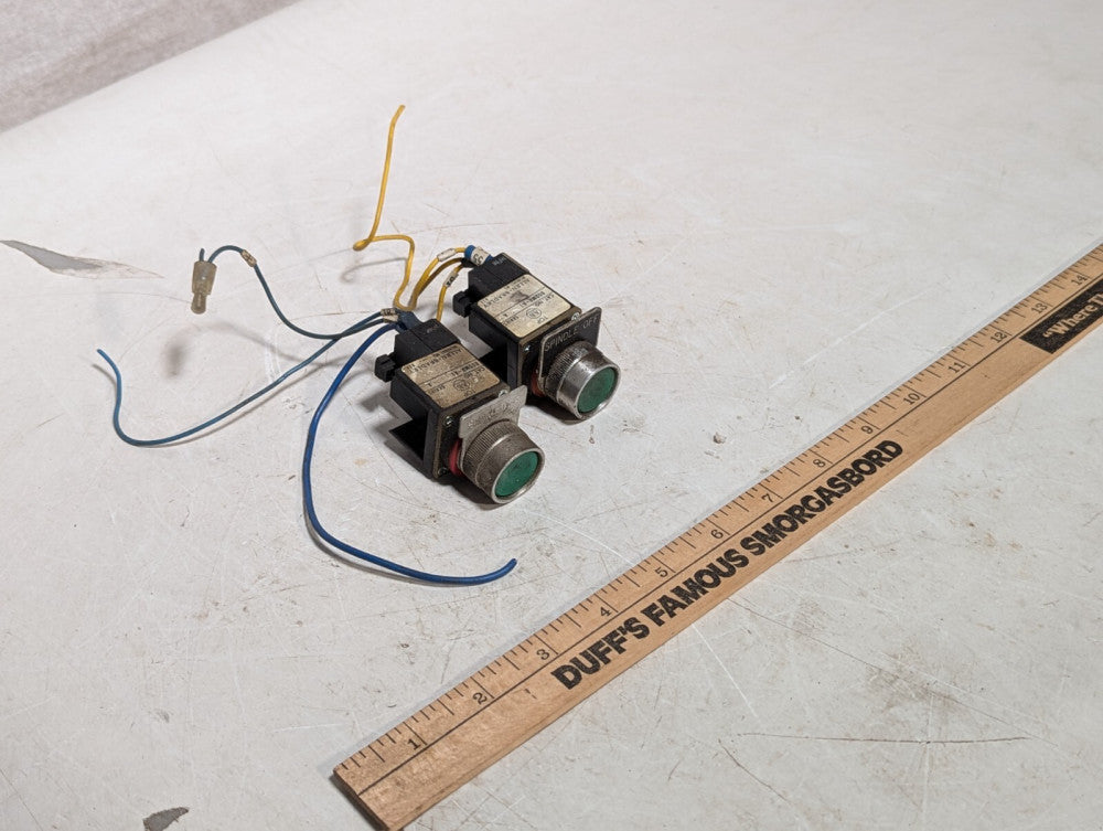 (2) Allen Bradley 800MR-A1AK Ser. C Pushbutton Green w/ Wiring