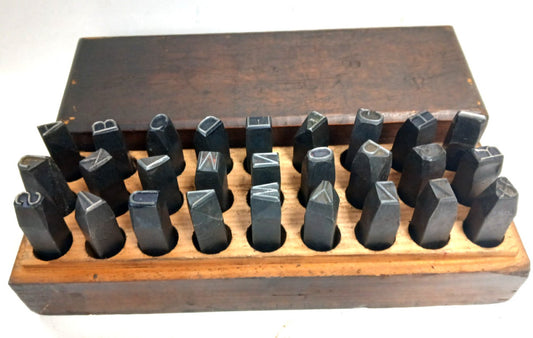 27 PIECE CARBON STEEL 7/16" LETTER A-Z STAMP SET OAL 3" WITH WOODEN BOX