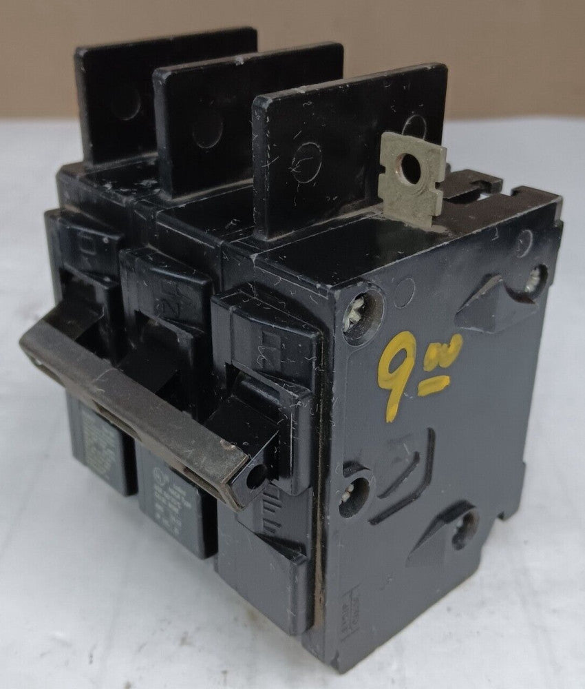 I-T-E ITE BQ3B015 15 AMP BOLT-ON CIRCUIT BREAKER 3 POLE 240 VAC
